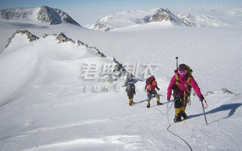 探路者首家滑雪場