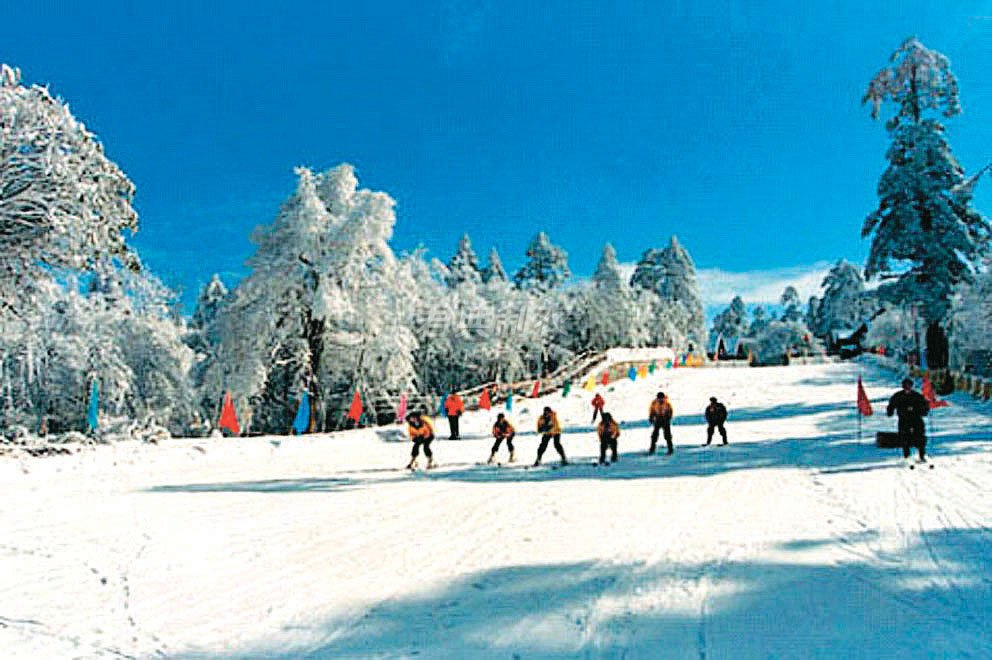 峨嵋山滑雪場